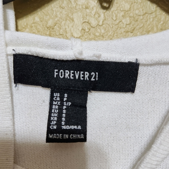 Top - Picture 3 of 3